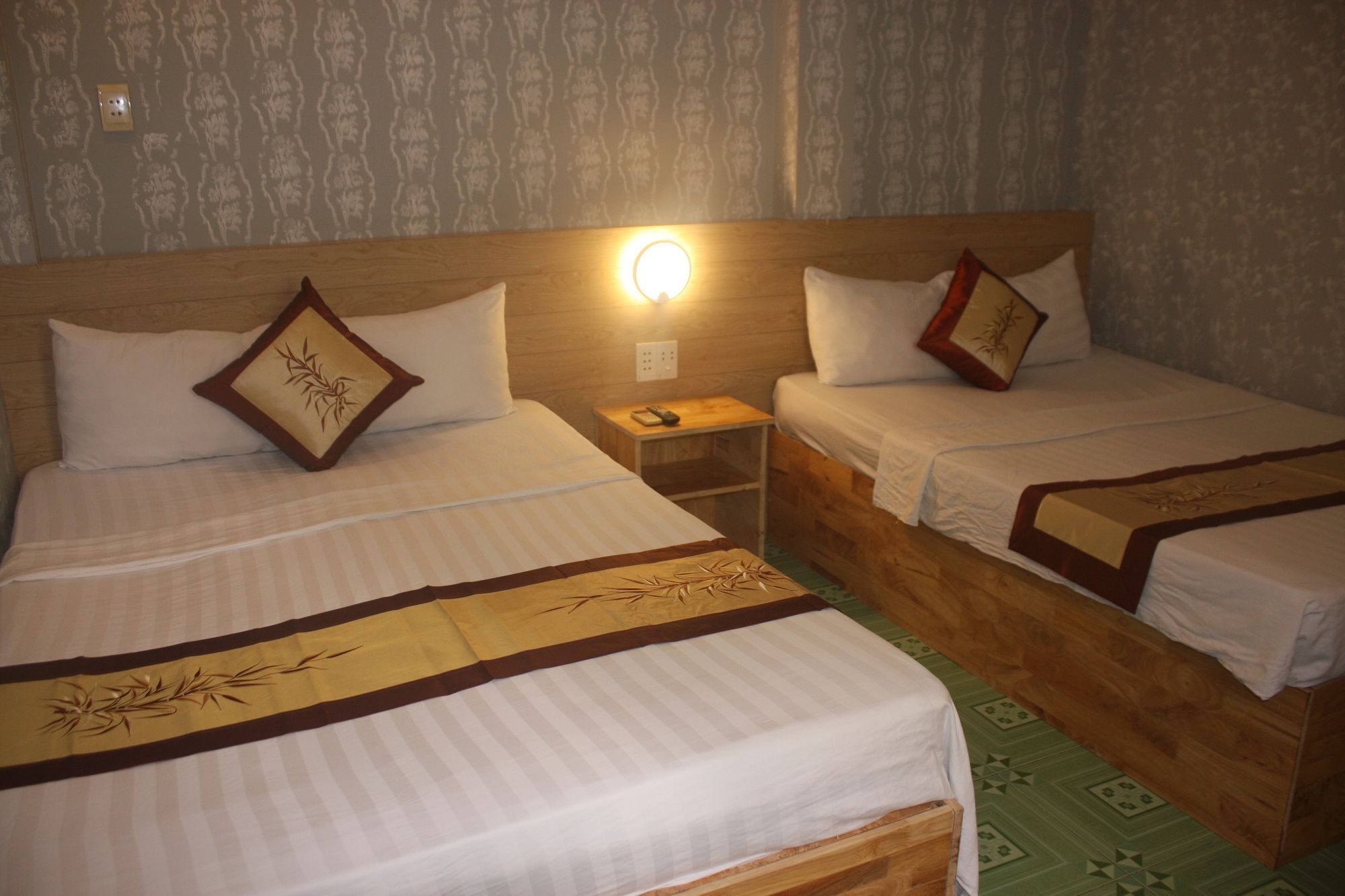 Koniko Hotel Хошимин Экстерьер фото