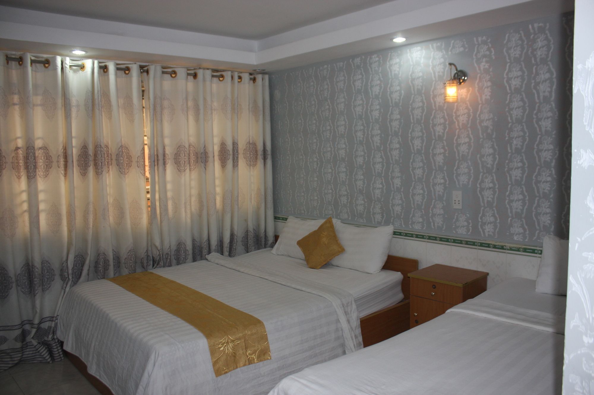 Koniko Hotel Хошимин Экстерьер фото
